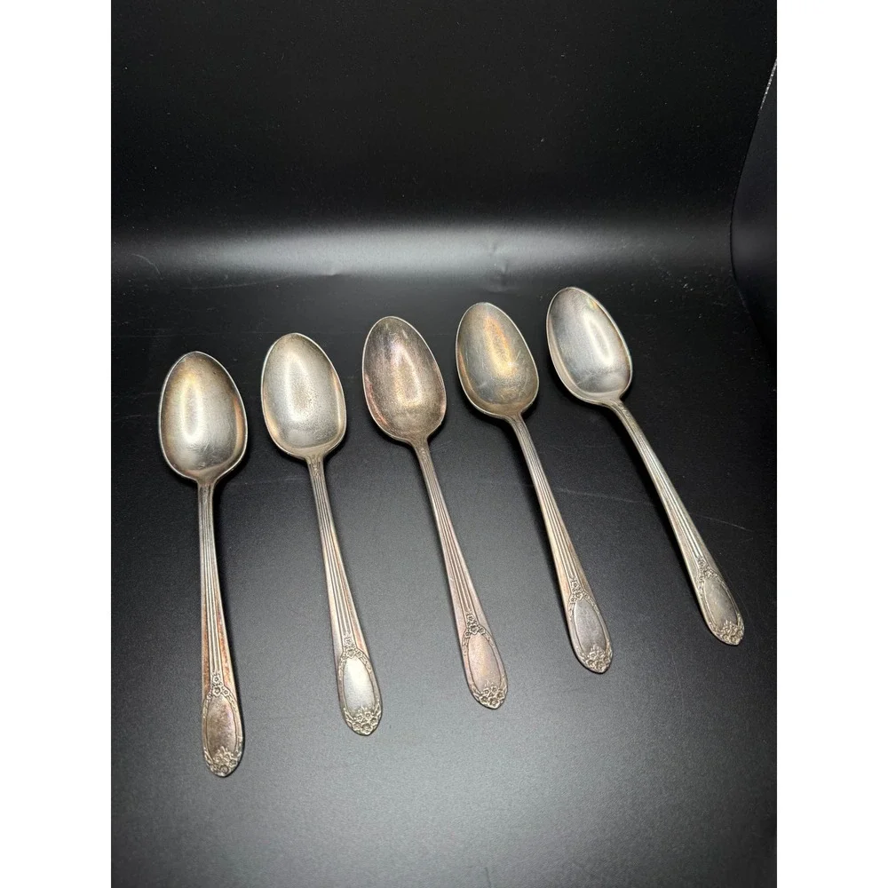 Vtg Rogers & Bro. Silverware Set Spoons Forks Elegant Floral‎ Design